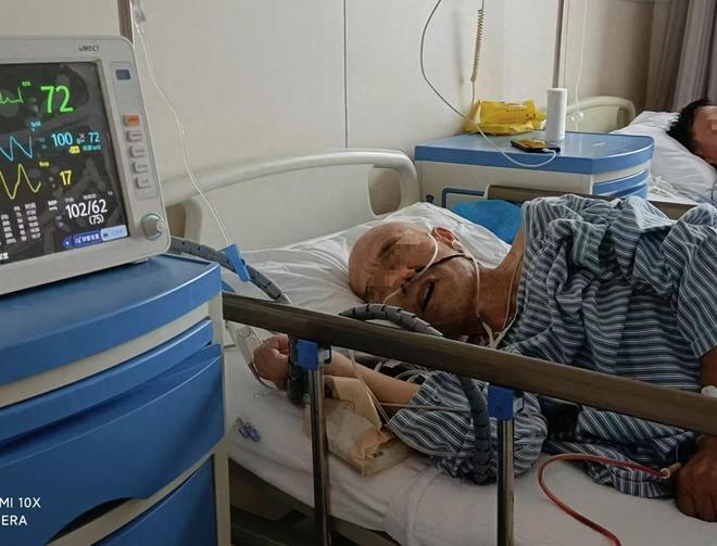 老汉患慢性胃炎医生竟按胃癌晚期切除全胃事发郑州详情曝出