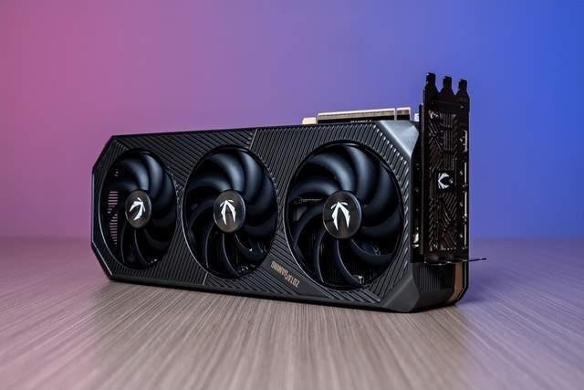 当下旗舰的最优选：索泰 RTX 5090 D  SOLID评测(图3)