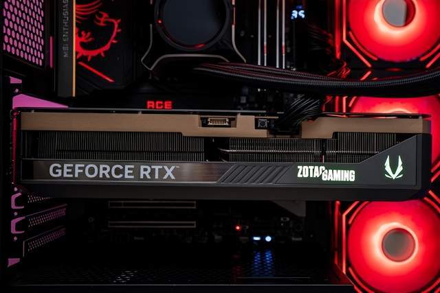 当下旗舰的最优选：索泰 RTX 5090 D  SOLID评测(图7)