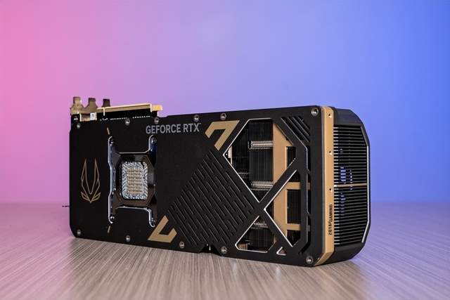 当下旗舰的最优选：索泰 RTX 5090 D  SOLID评测(图5)